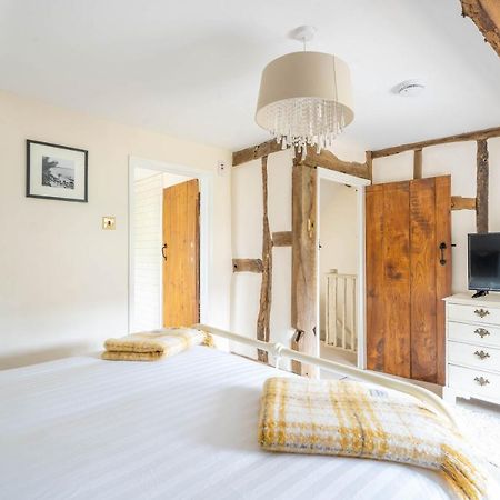 Cotswold Thatched Cottage Mickleton  Екстериор снимка