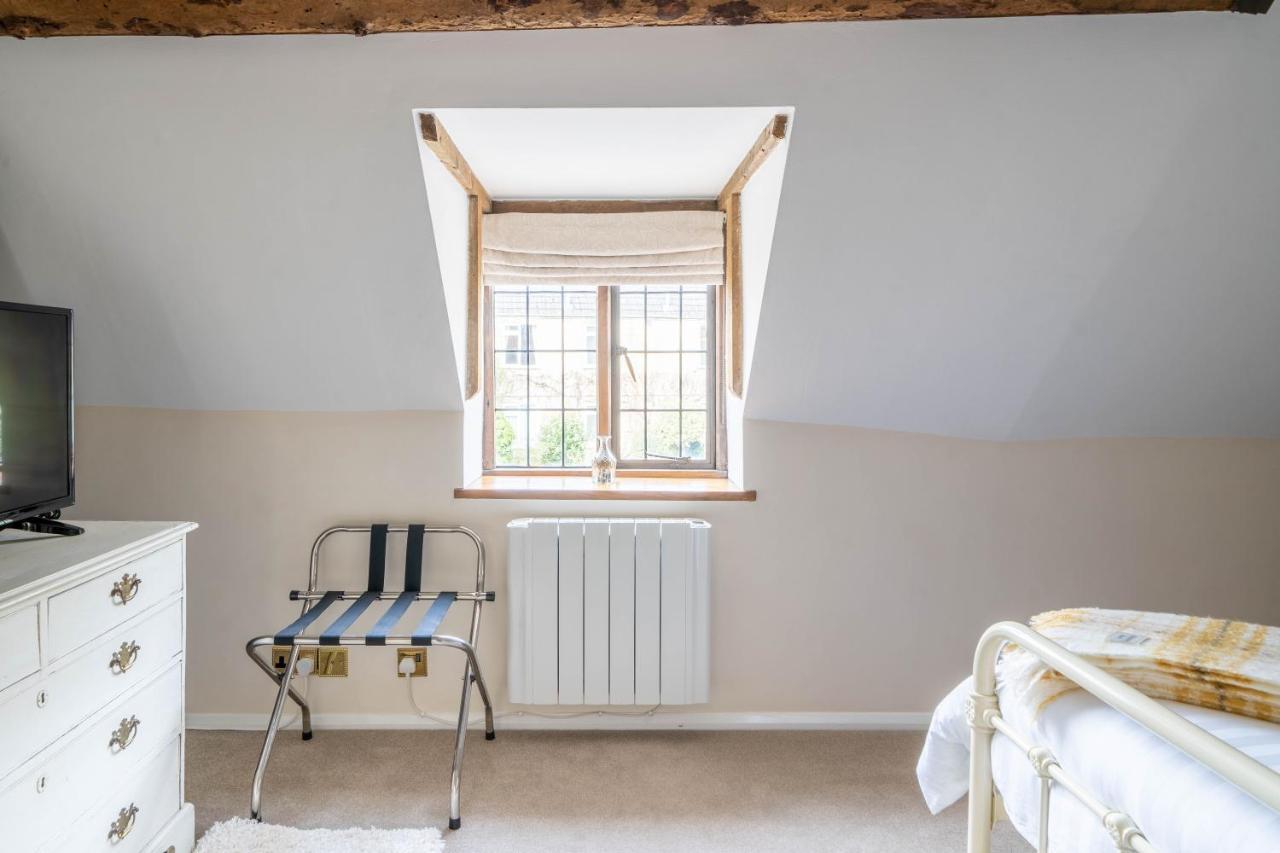 Cotswold Thatched Cottage Mickleton  Екстериор снимка